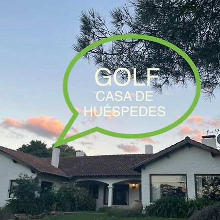 Вилла Golf - Casa De Huespedes Тандил Экстерьер фото